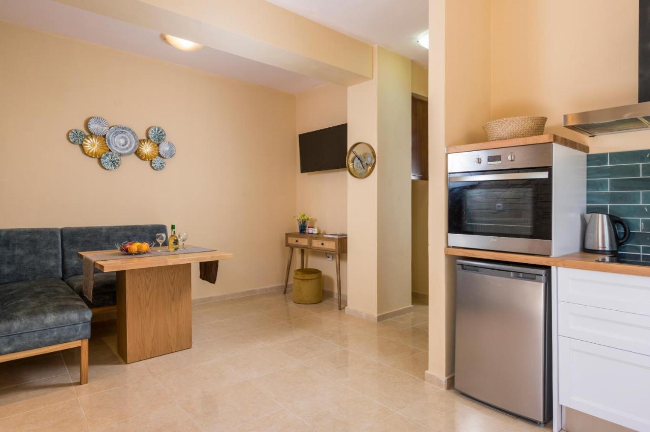 Anna Boutique Apartment Като-Дарацо Екстер'єр фото